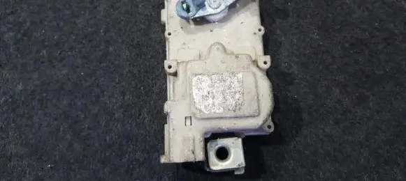 Nissan Primera Central locking motor 