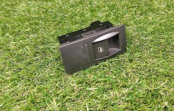 Volkswagen Phaeton Electric window control switch 3D0959858E