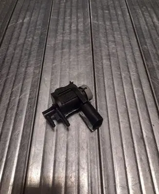 Volkswagen Phaeton Turbo solenoid valve 1J0906283C