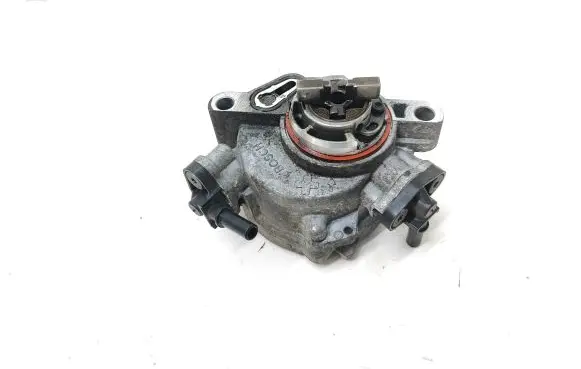 Peugeot Partner Vacuum pump 9804021880