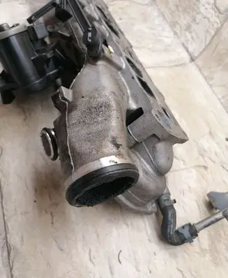 Mercedes-Benz E W213 Intake manifold 0073886 LF00051