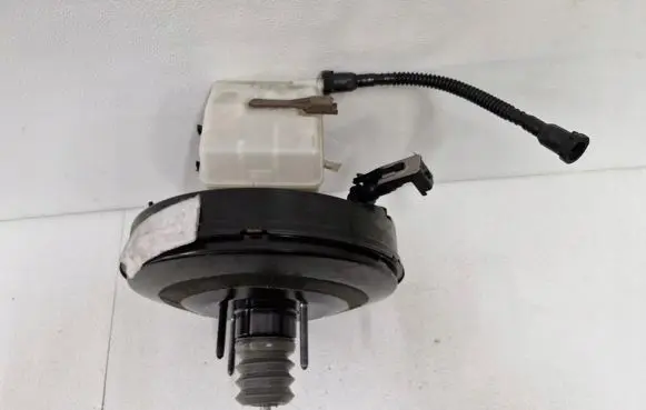 Citroen DS5 Master brake cylinder 9673926480