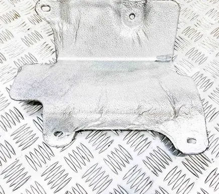 Maserati Ghibli Heat shield in engine bay 670004544