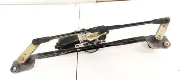 Hyundai Santa Fe Front wiper linkage and motor