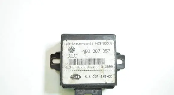 Audi A6 S6 C5 4B Light module LCM 4B0907357
