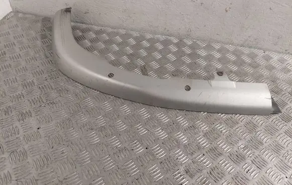 Toyota Corolla Verso AR10 Front bumper lip 768520F020 768520F902