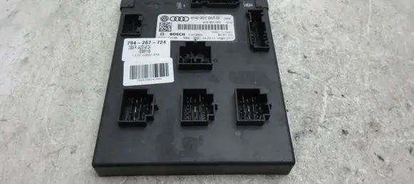 Audi A8 S8 D4 4H Comfort/convenience module 4H0907063G
