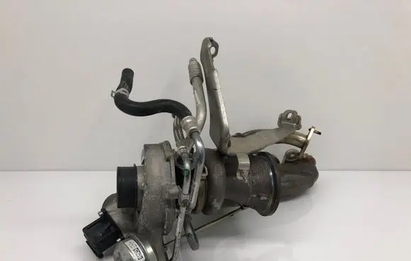 Mercedes-Benz C W205 Turbo A2740903080