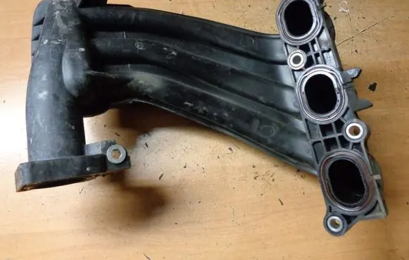 Nissan Note (E12) Intake manifold 12HDA020