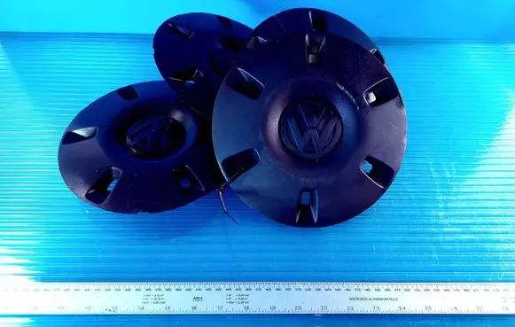 Volkswagen Crafter Original wheel cap 9064010025