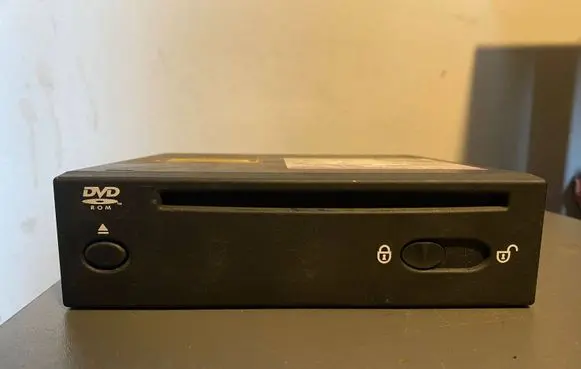 Volvo V70 Navigation unit CD/DVD player 31285200AA 081004015