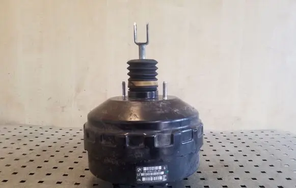 BMW 3 E90 E91 Brake booster 6764125