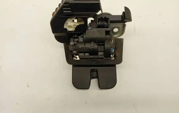 Audi A4 S4 B8 8K Tailgate/trunk/boot lock/catch/latch