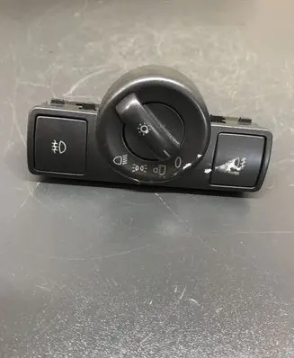 Volkswagen Phaeton Light switch 04053410