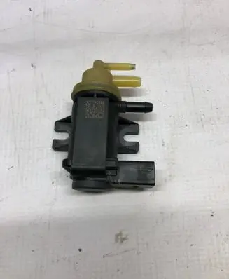 Volkswagen Golf VI Turbo solenoid valve 1K0906627B 06138 4011464A