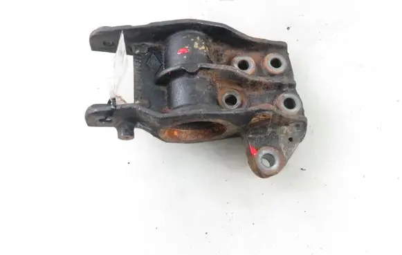 Renault Master II Front differential mounting bracket 7700308754E