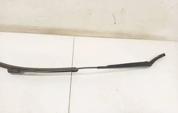 Volkswagen Golf VI Front wiper blade arm 1Q2955409