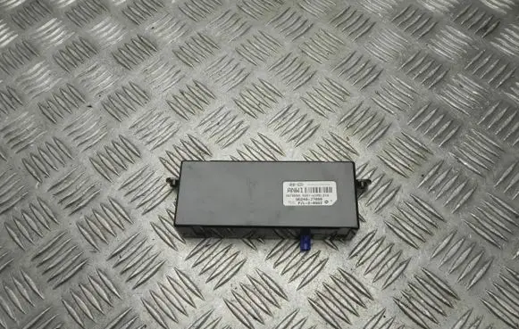 KIA Pro Cee'd III Aerial antenna amplifier 96240J7000