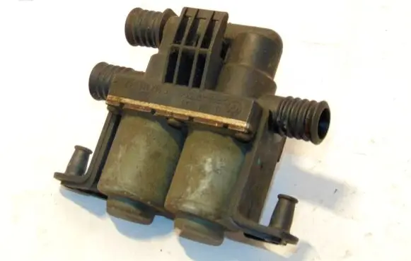 BMW 5 E39 Coolant heater control valve 64128374995 8374995 1147412137