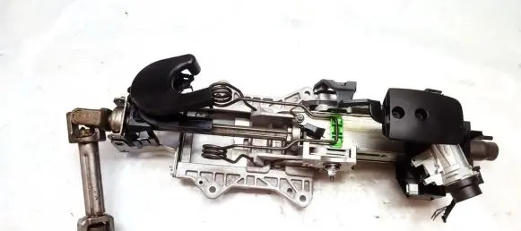 Volkswagen Golf V Steering wheel axle 1K2419502P 04022709