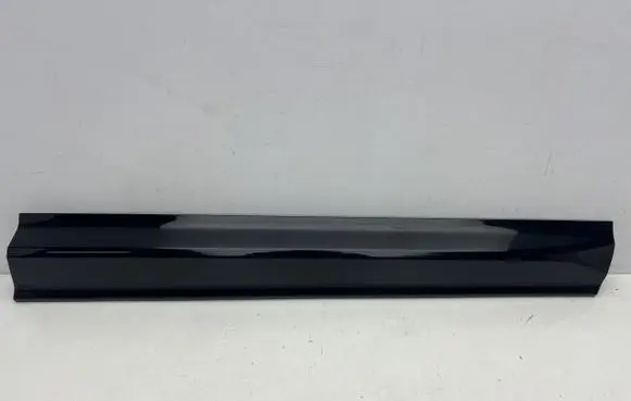Volvo XC60 Front door trim (molding) 32208739