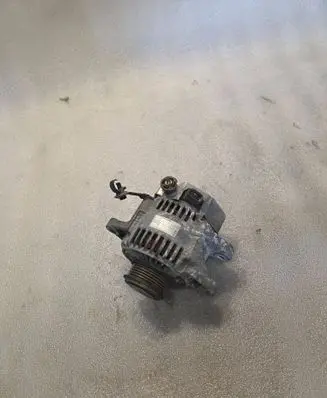 Toyota Yaris Generator/alternator 2706033040 1022112780