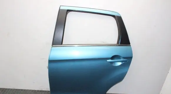 Mitsubishi ASX Rear door