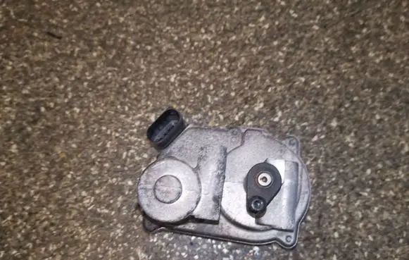Audi A6 S6 C6 4F Throttle valve 059129086M