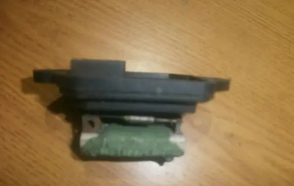 Fiat Bravo - Brava Heater blower motor/fan resistor b837