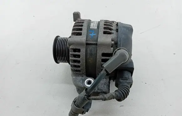 Toyota Avensis T270 Generator/alternator 27060-0R080