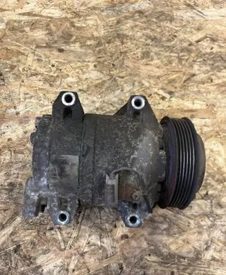 Volvo V70 Air conditioning (A/C) compressor (pump)