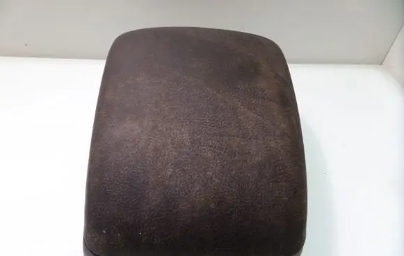 KIA Sorento Armrest