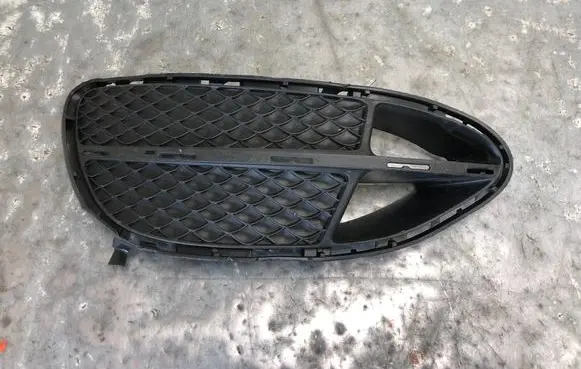 Mercedes-Benz E AMG W212 Front bumper lower grill A2128851922-BILI A2128851922