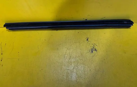 Alfa Romeo Giulietta Front door trim (molding) 