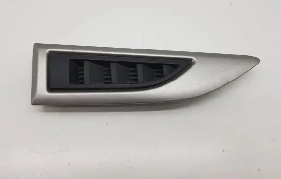 Chevrolet Captiva Fender grill 95027407