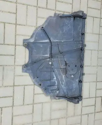 Mazda 6 Engine splash shield/under tray K6805GHR556071