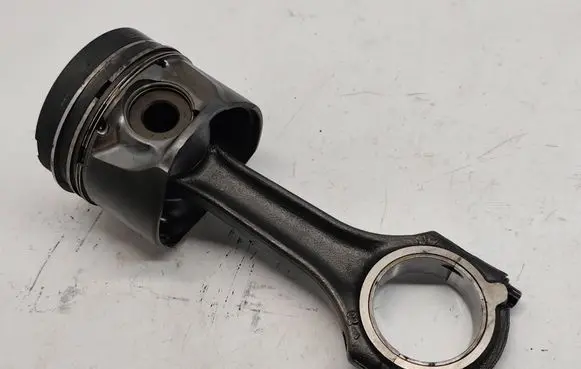 Mercedes-Benz A W168 Piston with connecting rod 6680300417 6680370301 6680300117