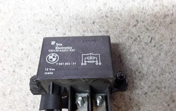 BMW X5 E70 Ignition relay 7661503