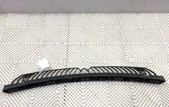 Skoda Scala Rear bumper mounting bracket 657807863A