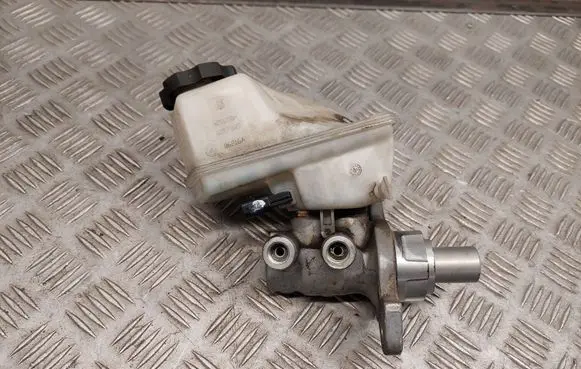 Chevrolet Camaro Master brake cylinder 32671497