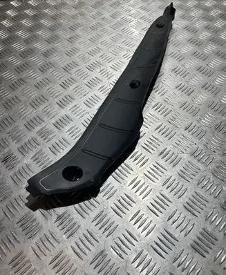 Audi A3 8Y Fender foam support/seal 8Y0821111