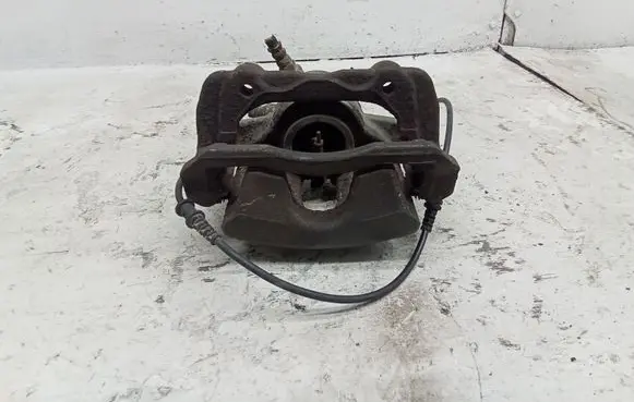 Mercedes-Benz E W212 Front brake caliper