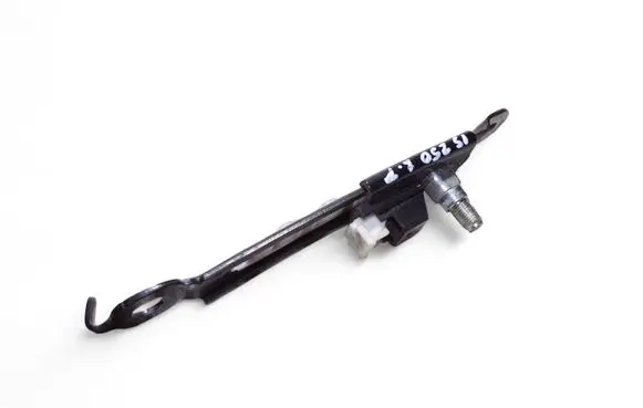 Lexus IS 220D-250-350 Seat belt adjustment rail E563003