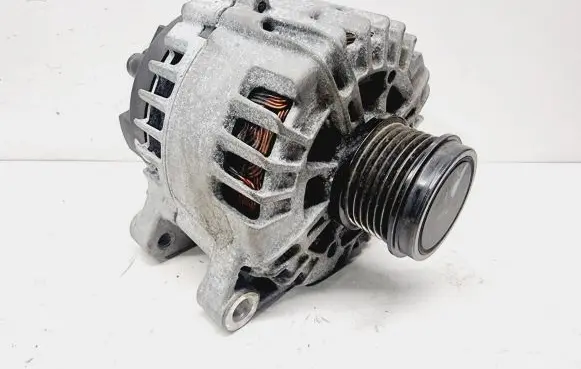 Volvo V40 Generator/alternator 31419219 36012505 30659390