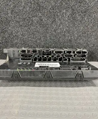 Mercedes-Benz CLK A209 C209 SAM control unit A2095451501 2095451501