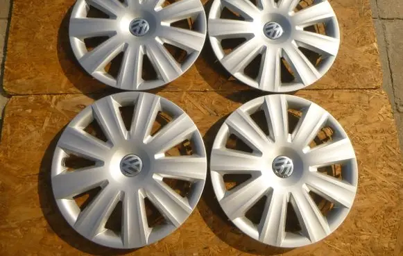 Volkswagen Sharan R16 wheel hub/cap/trim 7N0601147