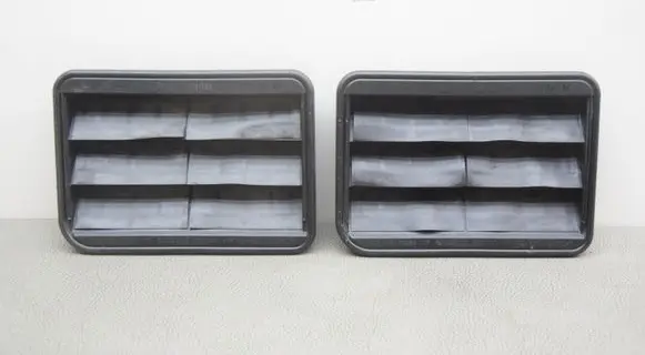 BMW X3 G01 Quarter panel pressure vent 9176945