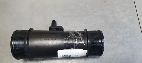 Audi Q8 Intercooler hose/pipe 4M0145683H