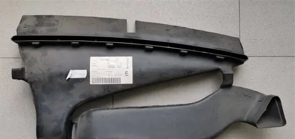 BMW 3 E36 Cabin air duct channel 1977090 64221977090
