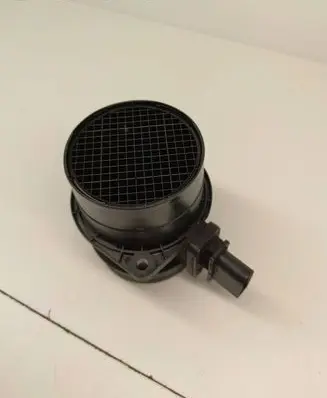 Audi A4 S4 B8 8K Mass air flow meter 03G906461 6965561 0281002731